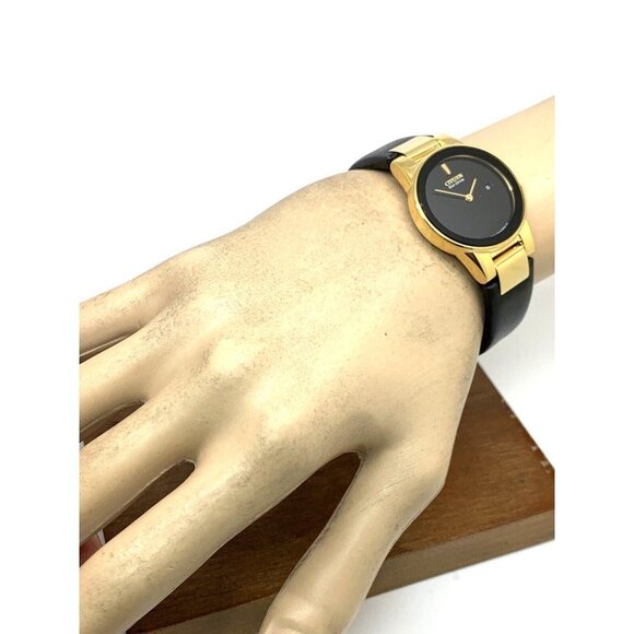 Citizen Women's Watch Eco-Drive Axiom GA1052-04E Gold Tone Case Black Dial 30mm - Picture 4 of 13